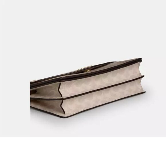 Klare Envelope Crossbody Bag In Blocked Signature Canvas NWT - Picture 5 of 11